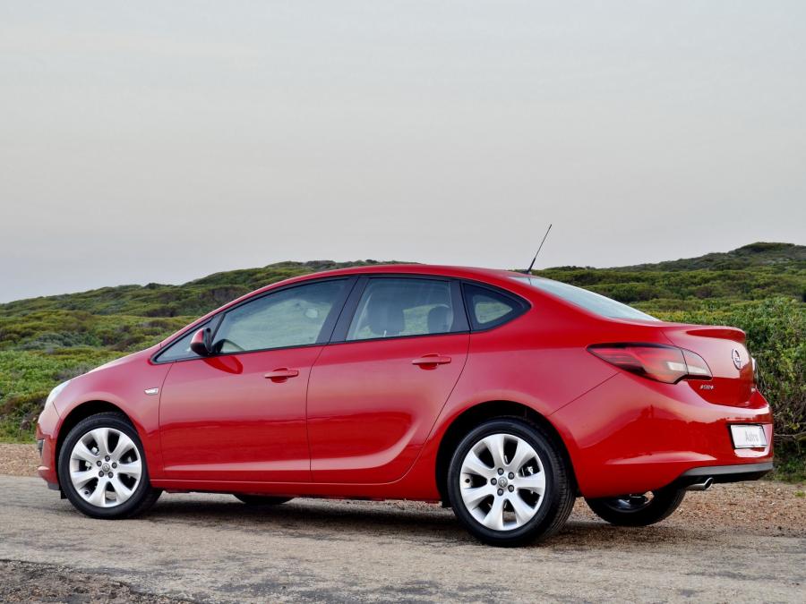  Opel Astra Sedan 2013 года  (ZA) (фото 19 из 24)